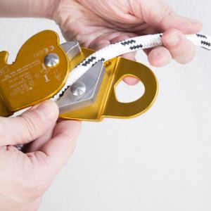 anticaídas LV80 Accesus en cuerda